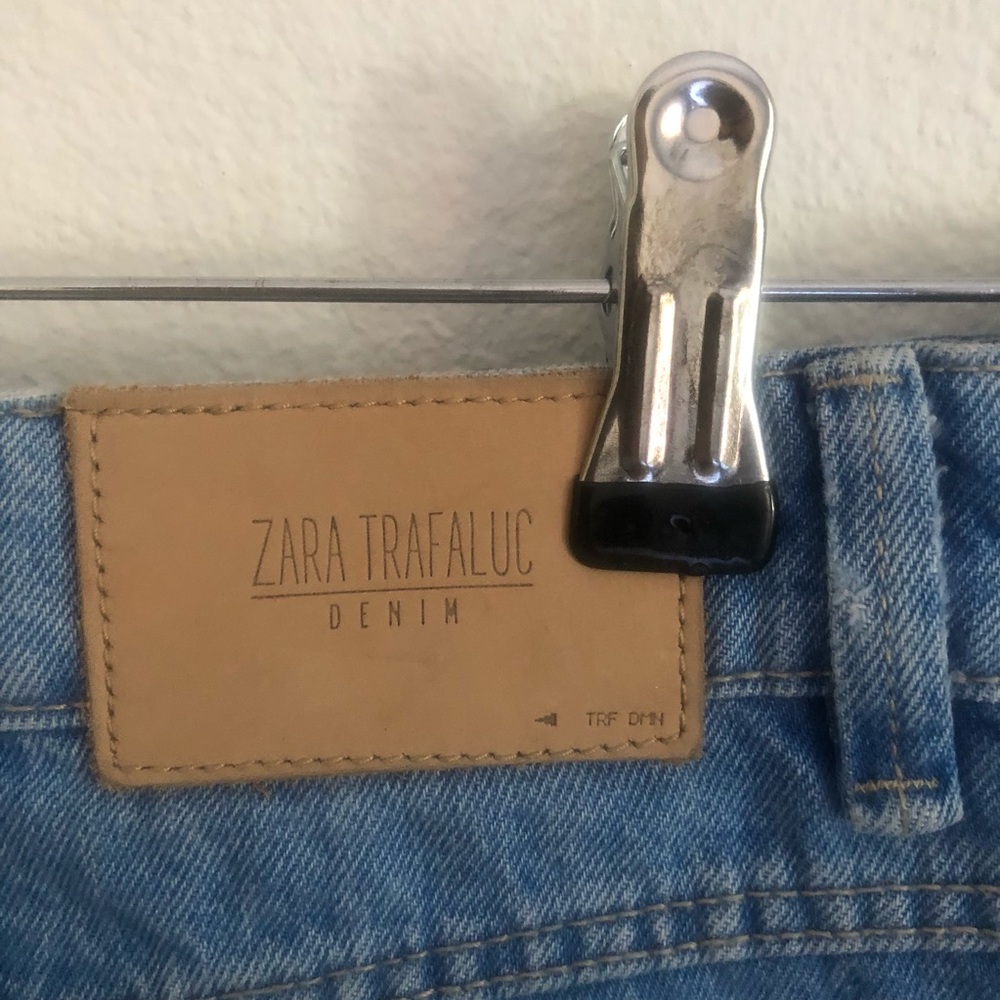Zara Jeans Shorts - Picture 7 of 7